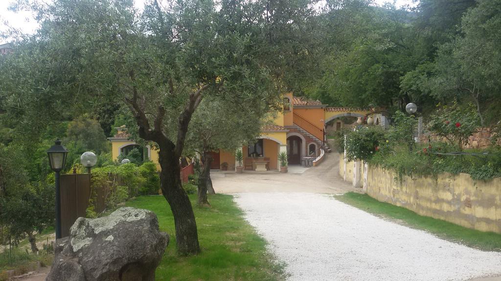Ilbono Le Roverelle מראה חיצוני תמונה